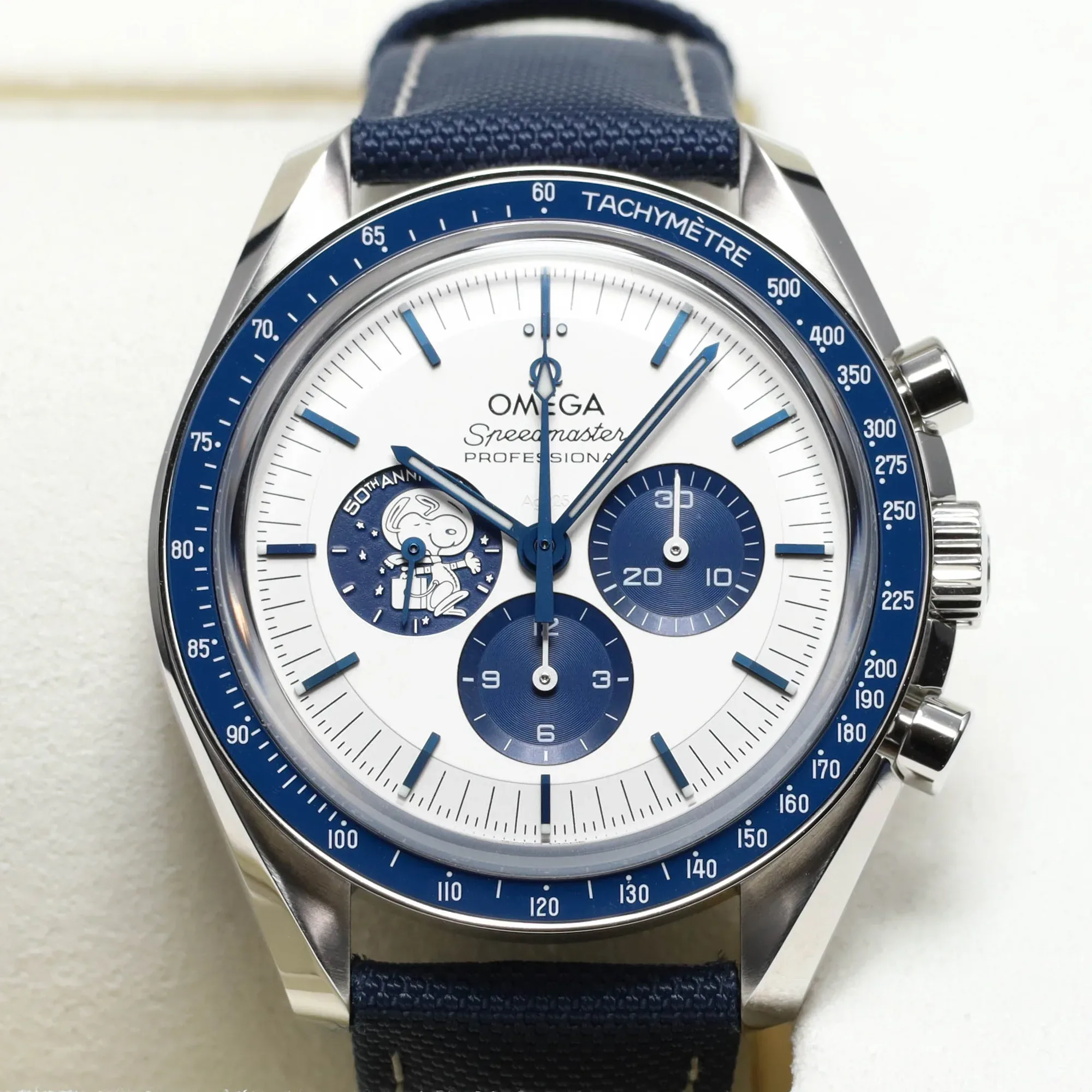 Omega Speedmaster Snoopy 2026
